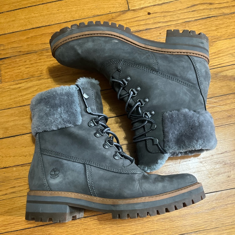 Timberland Courmayeur Valley Gray Nunbuck Boots Women’s Sz 9.5